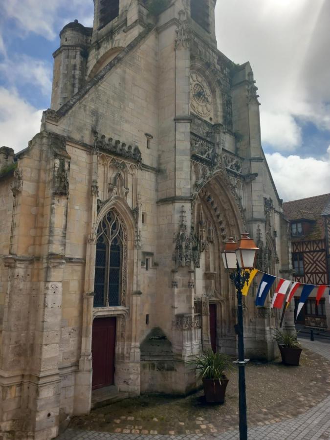 Le Leon Appartement Honfleur Buitenkant foto